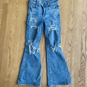 American Eagle Outfitters Hi-Rise Flare Jeans size 4 short